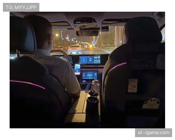 任子威训练完直接打车回家？那辆百万豪车就停在场馆后门